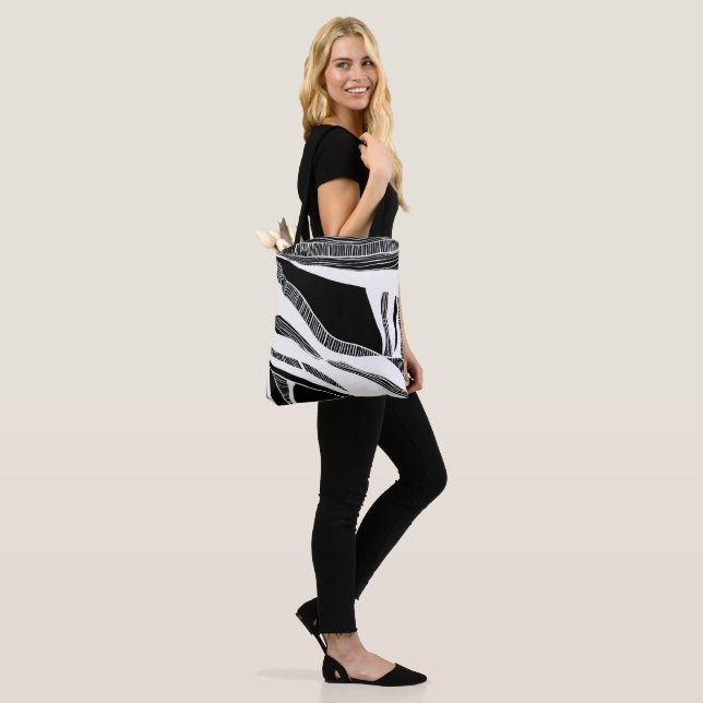 Black and White Wave Tote (On Model)