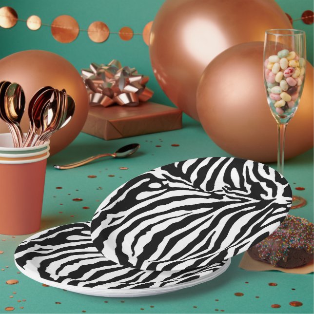 Black and white zebra pattern, safari animals  paper plates (Multi)