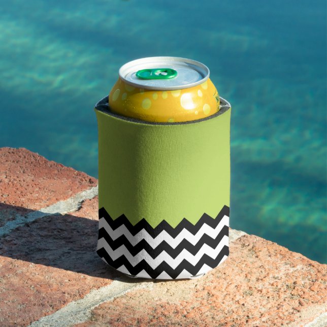 Black and White Zigzag Pattern, Chevron, Green Can Cooler (In Situ Pool)