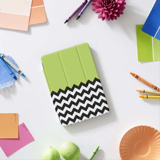 Black and White Zigzag Pattern, Chevron, Green iPad Mini Cover (In Situ)