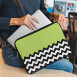 Black and White Zigzag Pattern, Chevron, Green Laptop Sleeve<br><div class="desc">Elegant,  stylish and sophisticated zigzag (chevron) pattern in black and white color on green background. Modern and trendy gift,  perfect for the zigzag lover in your life.</div>
