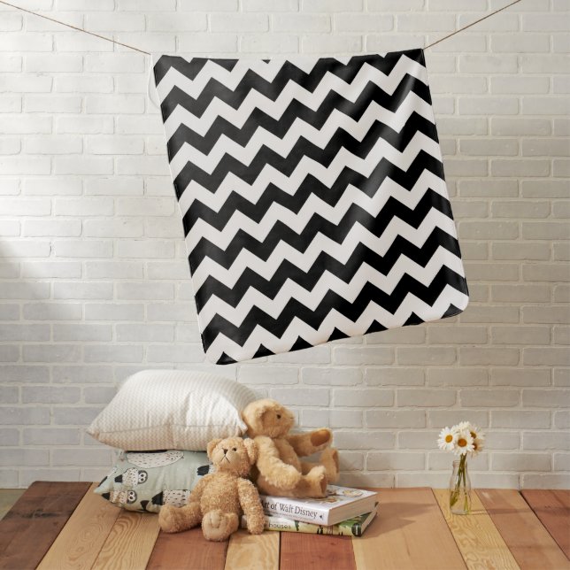 Black and White Zigzag Pattern, Chevron Pattern Baby Blanket (In Situ)
