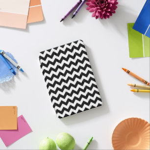 Black and White Zigzag Pattern, Chevron Pattern iPad Mini Cover
