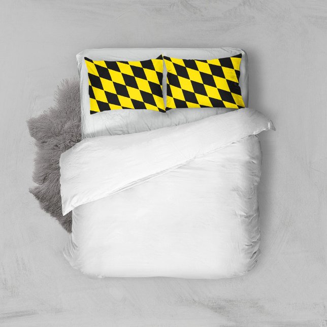 Black and Yellow Bavaria Diamond Flag Pattern Pillow Case (Creator Uploaded)