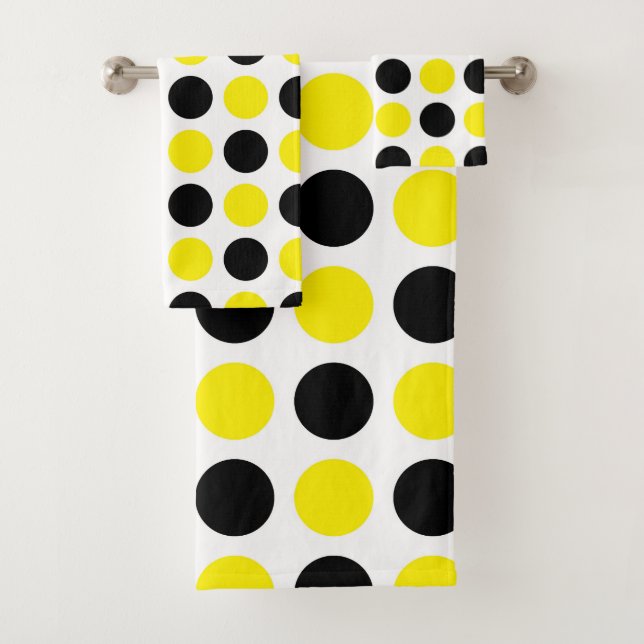 Black and Yellow Polka Dots Bath Towel Set (Insitu)