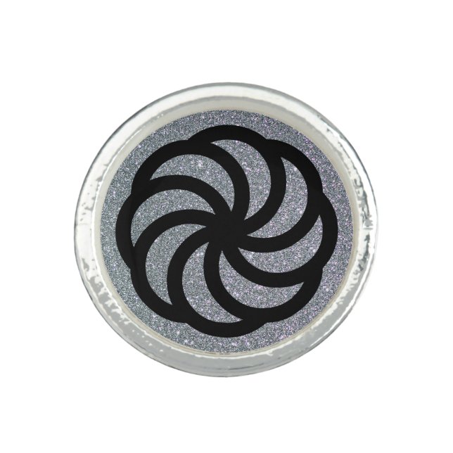 Black Armenian Eternity Symbol on Silver Glitter Ring (Front)