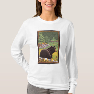 Black Bear in Forest - Idaho T-Shirt