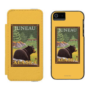 Black Bear in Forest - Juneau, Alaska Wallet Case For iPhone SE/5/5s