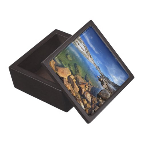 Black Bear Tarn _ Sierra Jewelry Box