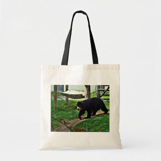 Black bear tote bag (Front)