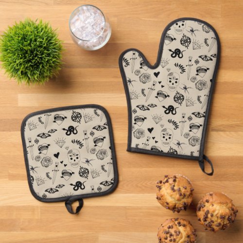 Black  Beige Hand Drawn Tattoo Pattern Oven Mitt  Pot Holder Set