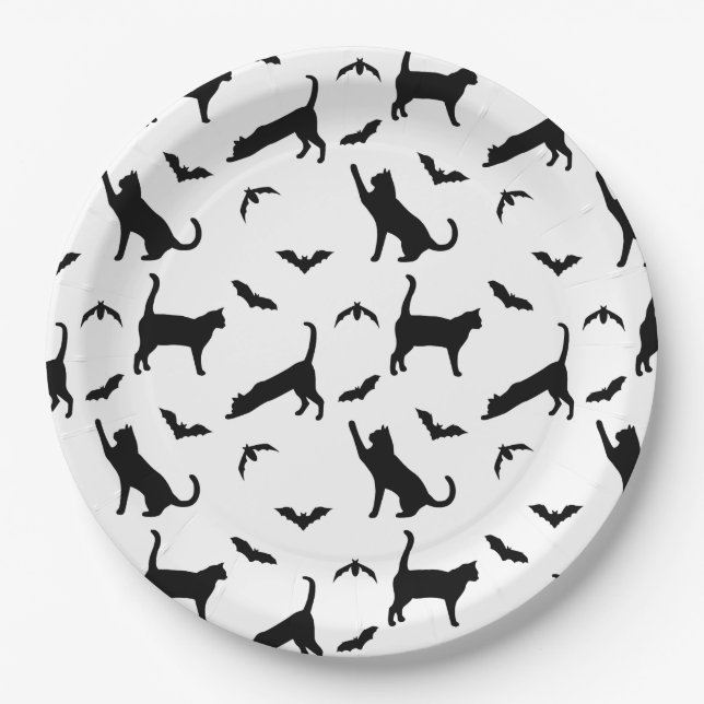 Black Cat And Bat Shapes Cute Halloween Pattern Paper Plates (Front)