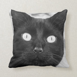 Black Cat Face Throw Pillow