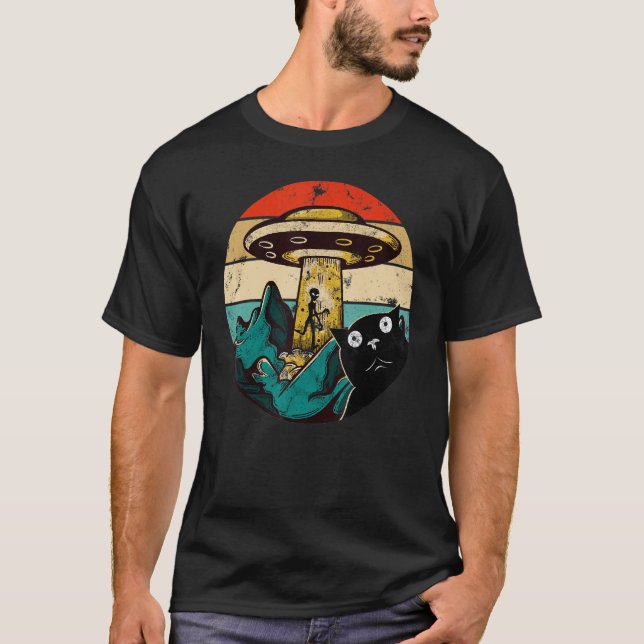 Black Cat Selfie With Alien Retro Sarcastic Kitten T-Shirt (Front)