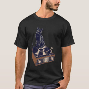 Black Cat Sitting On Vinyl Record Player DJ Vinyl  T-Shirt