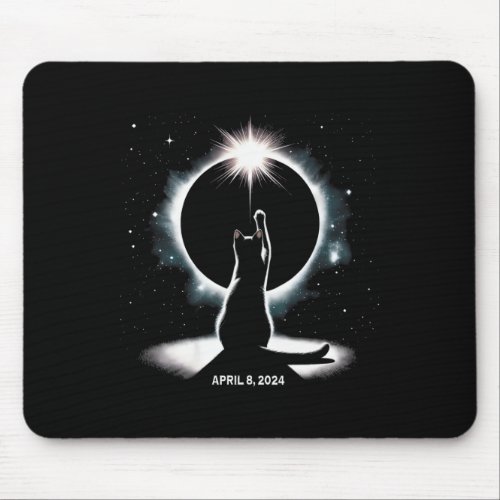 Black Cat Watching Total Solar Eclipse 2024 Astron Mouse Pad