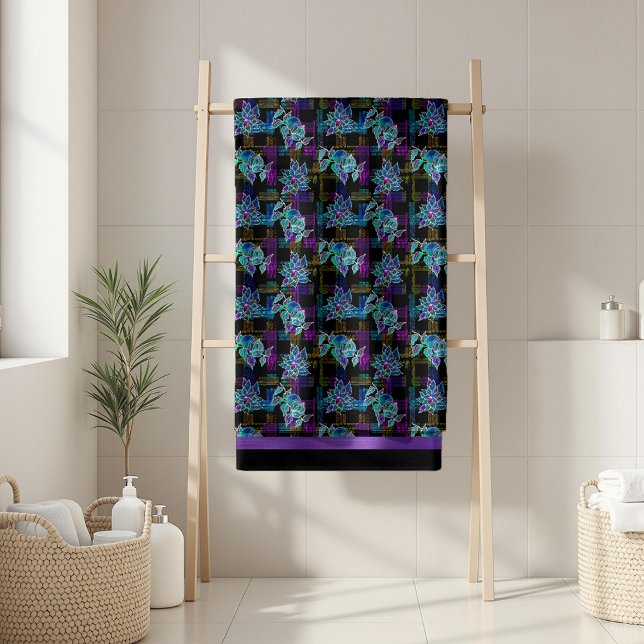 Black Christmas Poinsettia Ornament Pattern Bath Towel (Creator Uploaded)