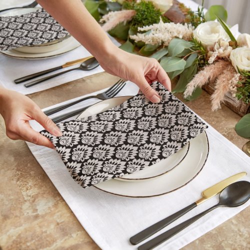 Black & Cream Decorative Cloth Napkin