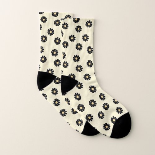 Black Daisy Pattern Socks
