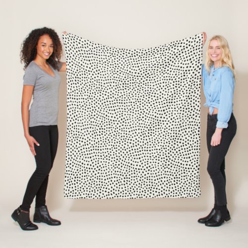 Black Dot Pattern Fleece Blanket