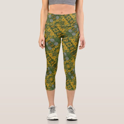 Black Eyed Susan Field Flowers Abstract Pattern    Capri Leggings