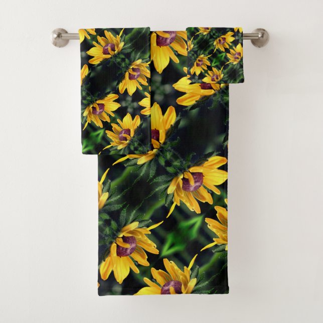 Black Eyed Susan Flower Unfolding Pattern    Bath Towel Set (Insitu)