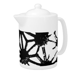 Black geometric pattern teapot