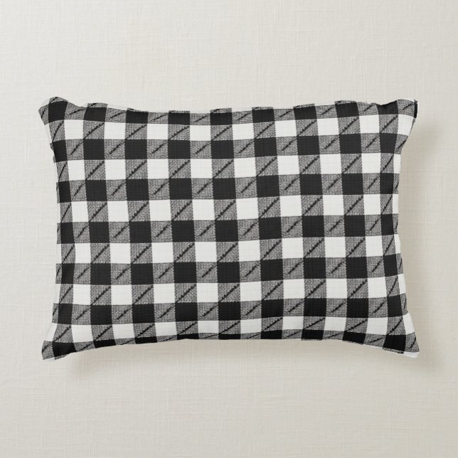 Black gingham pillow (Front)
