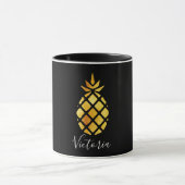 Black gold pineapple name script mug (Center)
