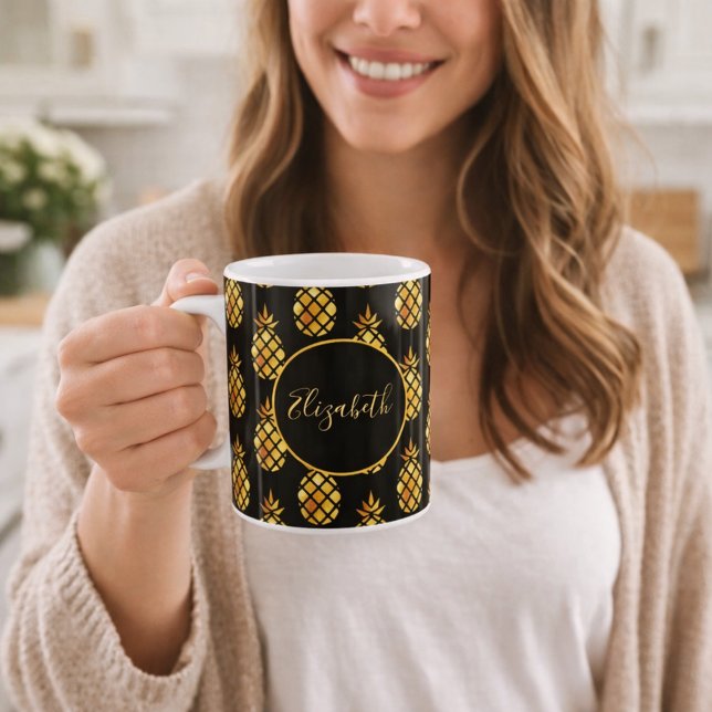 Black gold pineapples name coffee mug (Creator Uploaded)