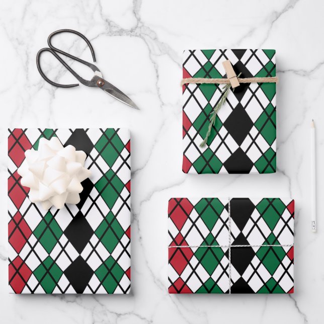Black Green Red Argyle Pattern Wrapping Paper Sheets (Front)
