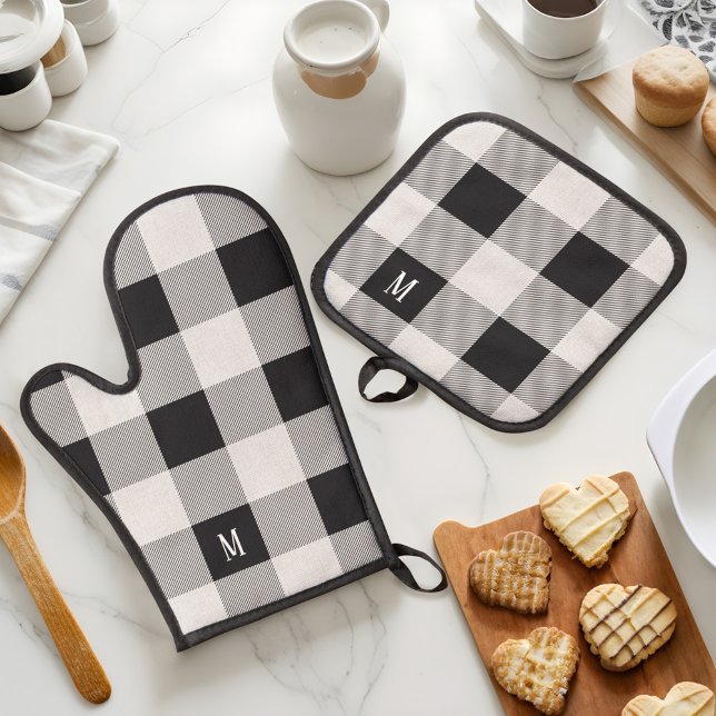 Black & Grey Checkerboard Buffalo Plaid Monogram Oven Mitt & Pot Holder Set (Black & Grey Checkerboard Buffalo Plaid Monogram Oven Mitt & Pot Holder Set)