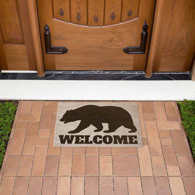 Black grizzly bear silhouette coco coir fiber doormat (Insitu (Outdoor))