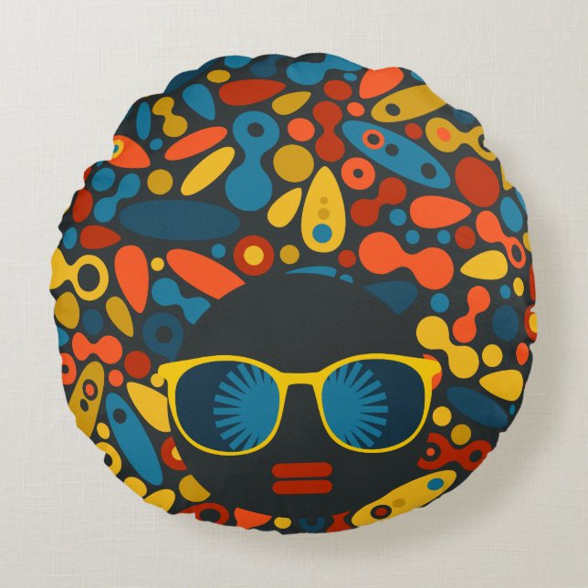 Black Head Woman #1 Round Pillow (Front)