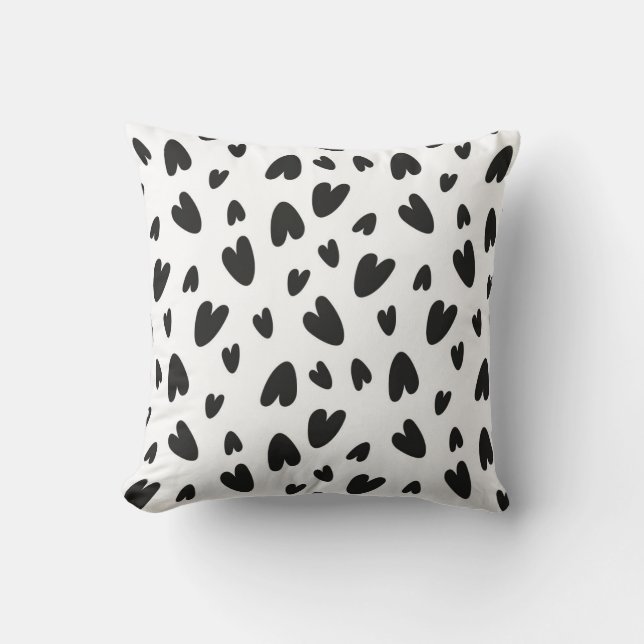black hearts pattern throw pillow (Front)