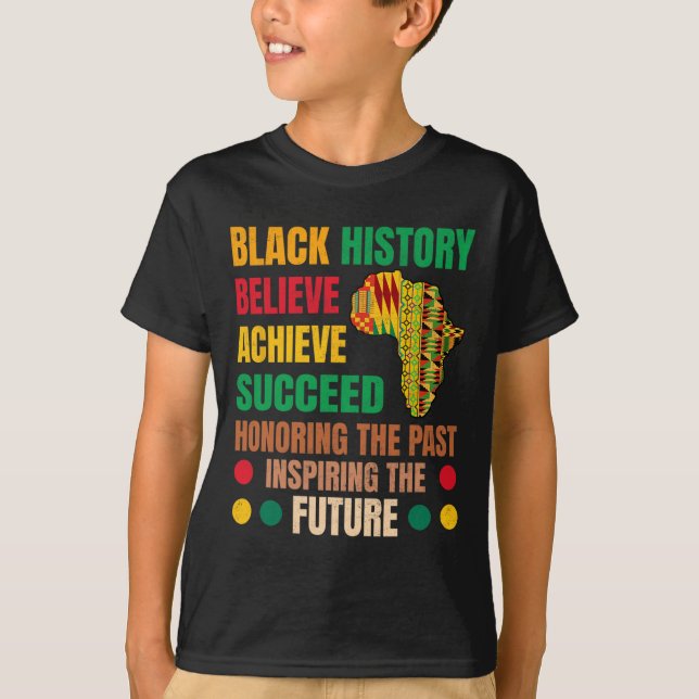 Black History Honoring Past Inspiring Future Men W T-Shirt (Front)