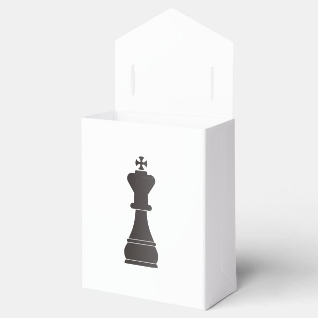 Black king chess piece favor boxes (Opened)