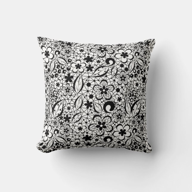 Black lace throw pillow (Front)