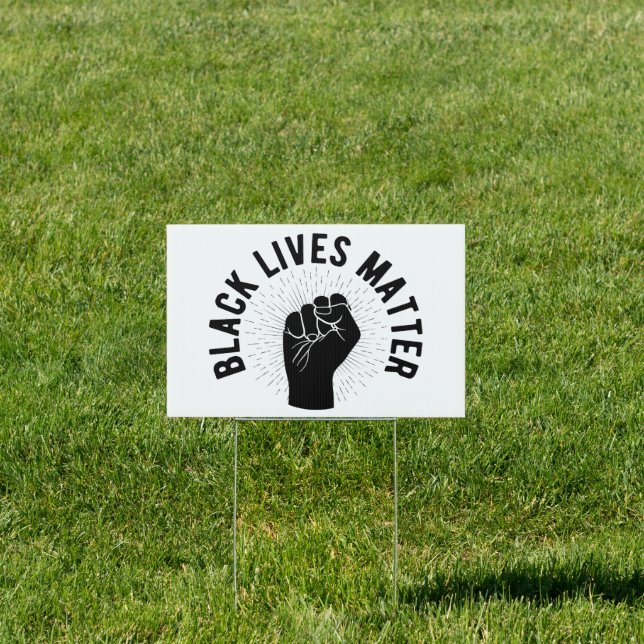 Black Lives Matter Yard Sign (Insitu)