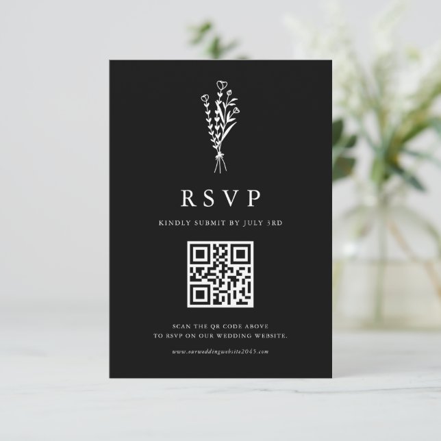 Black Minimailist Bouquet QR Code Wedding RSVP Card (Standing Front)
