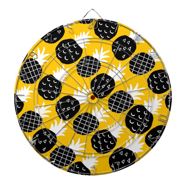 Black pineapples dart board (Front)