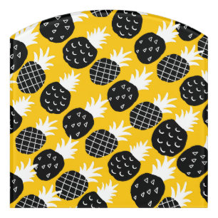 Black pineapples door sign