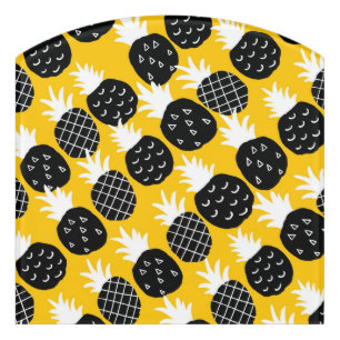 Black pineapples door sign