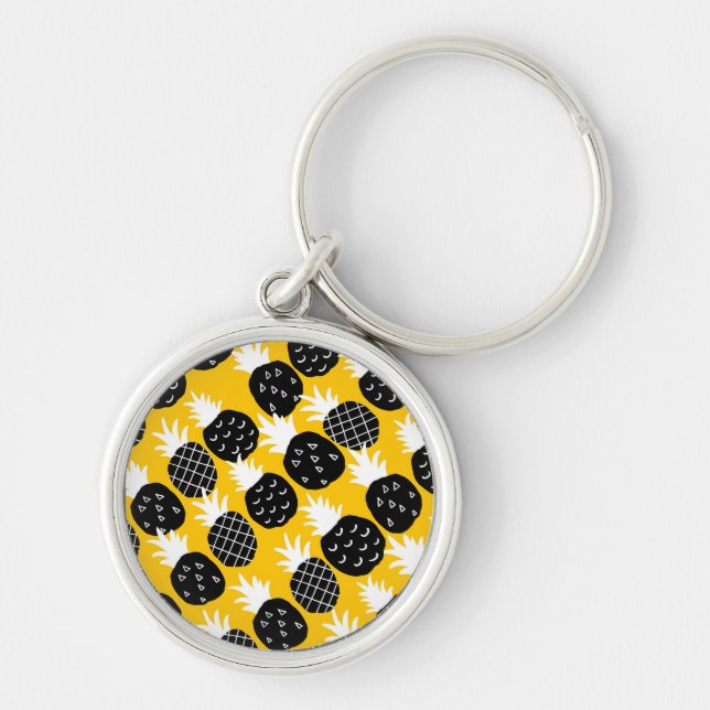 Black pineapples keychain (Front)