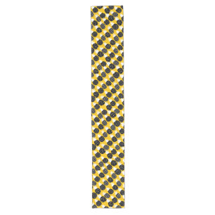 Black pineapples long table runner