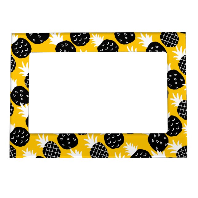 Black pineapples magnetic frame (Front)