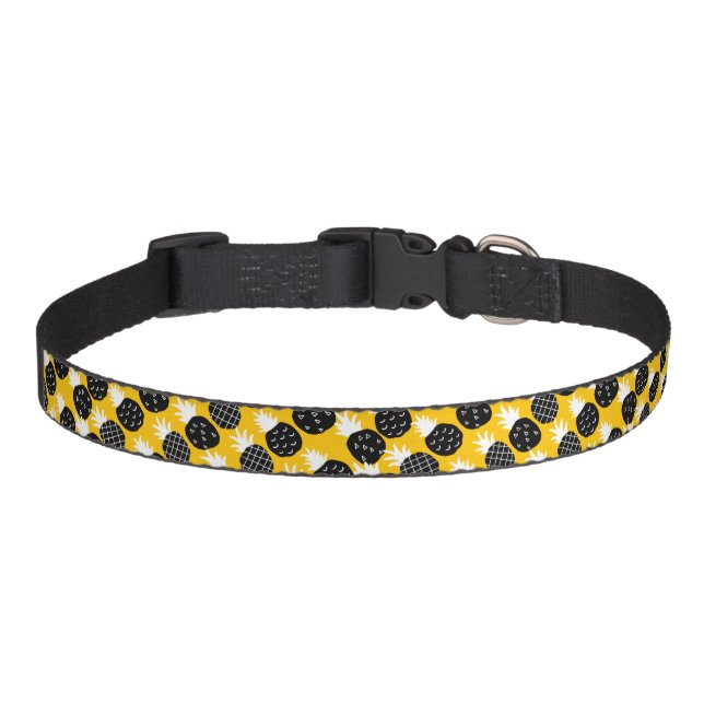 Black pineapples pet collar (Front)