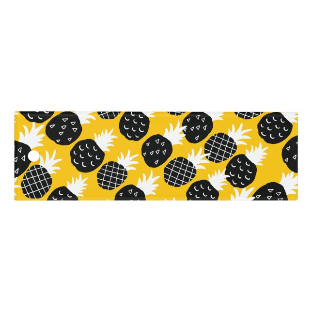 Black pineapples ruler (Front)