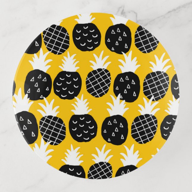 Black pineapples trinket tray (Front)