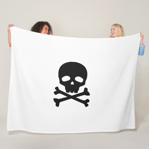 Black Pirate Skull on White Background Fleece Blanket